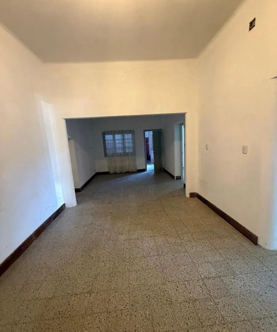 VENTA CASA 3 DORMITORIOS EN MACROCENTRO 2