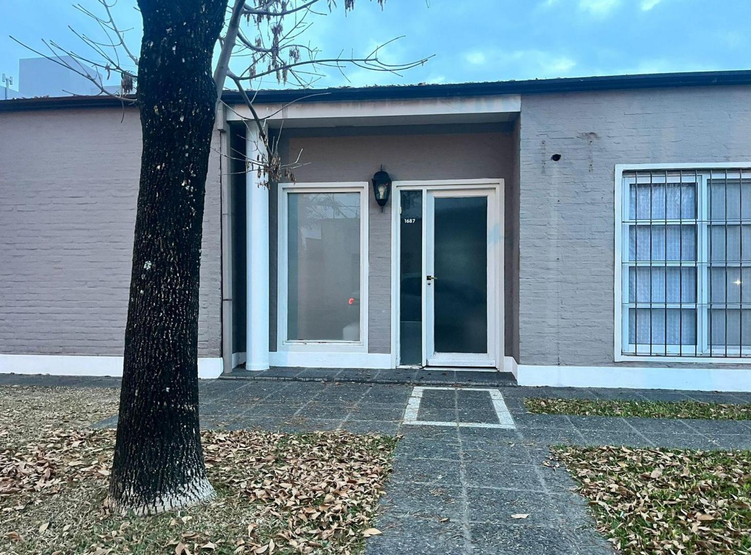 Foto de RE/MAX ALQUILA EXCELENTE LOCAL, imagen 2