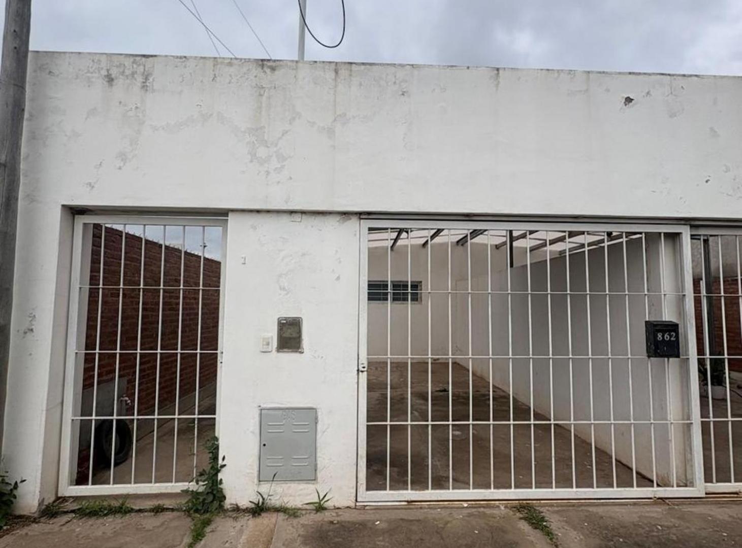 Foto de VENTA DE 2 CASAS PH - BARRIO SUROESTE, imagen 1
