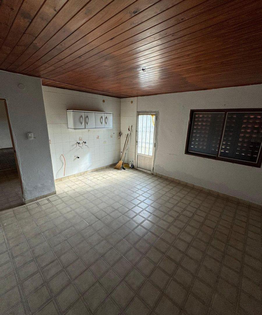 Foto de VENTA DE CASA FRENTE A PLAZA PRINCIPAL - TORINO, imagen 2