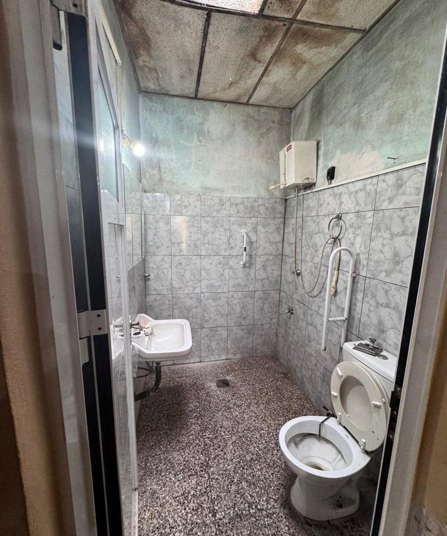 Foto de Venta Casa a refaccionar amplio terreno - Ruta 70, imagen 5