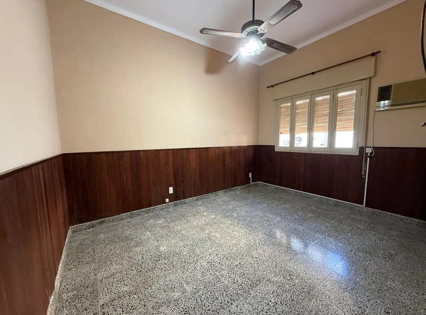 VENTA CASA TRES DORM A 300 MTS PLAZA SAN MARTIN 1