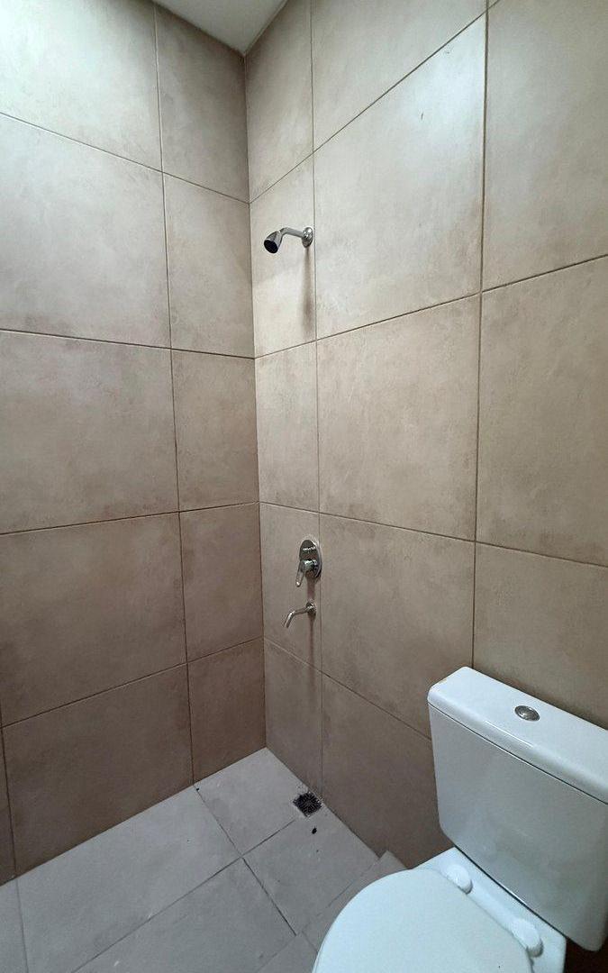 Foto de VENTA CASITA 2 DORM BARRIO PARQUE, imagen 4