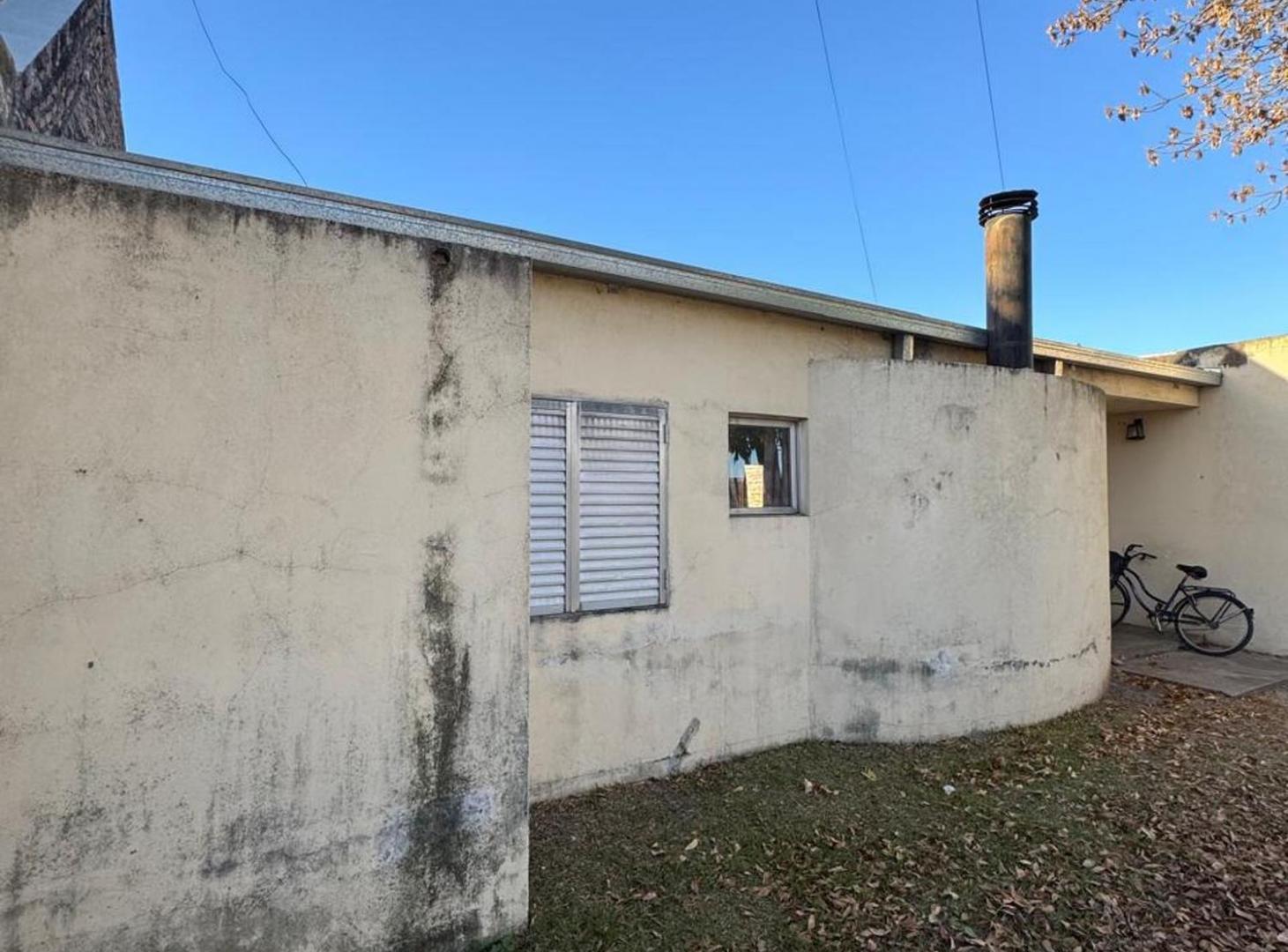 Foto de VENTA CASA DOS DORMITORIOS B SUR ESTE PRINGLES 882, imagen 2