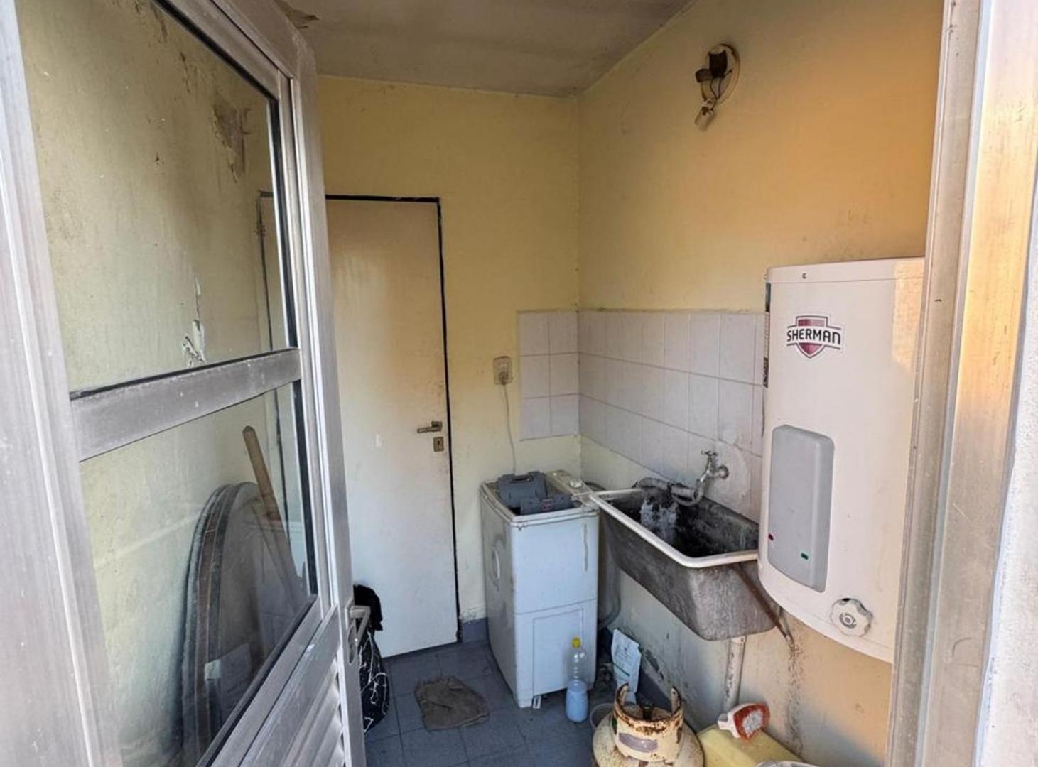 Foto de VENTA CASA DOS DORMITORIOS B SUR ESTE PRINGLES 882, imagen 4