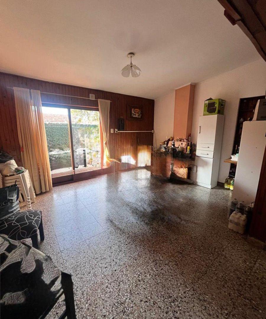 Foto de VENTA CASA tres dormitorios - Barrio sur.-, imagen 1