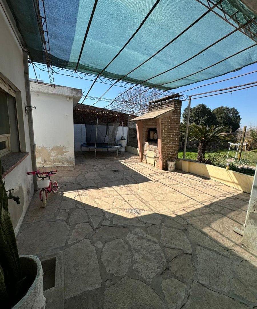 Foto de CASA 3 DORMITORIOS ZONA CENTRO GRUTLY, imagen 3