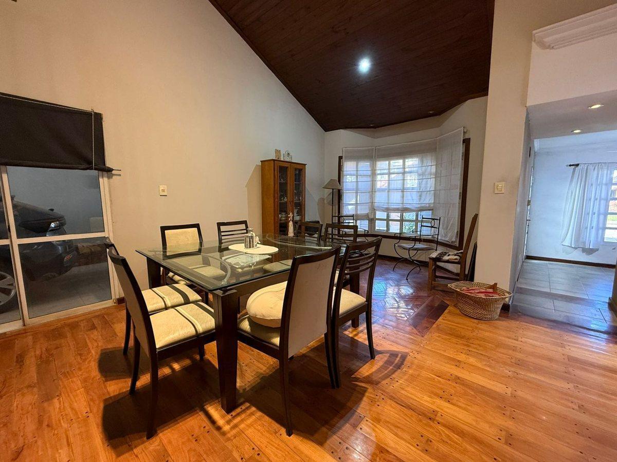 Foto de VENTA CASA 3 DORM SOBRE AV. COLONIZADORES, imagen 2