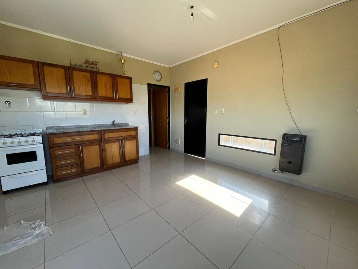 Foto de VENTA DE DEPARTAMENTO CON DOBLE BALCON 1 DORMITORI, imagen 1