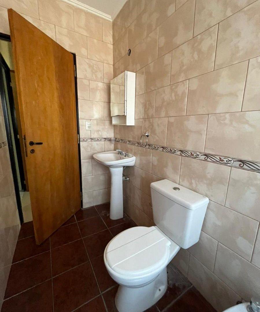 Foto de VENTA DE DEPARTAMENTO CON DOBLE BALCON 1 DORMITORI, imagen 3