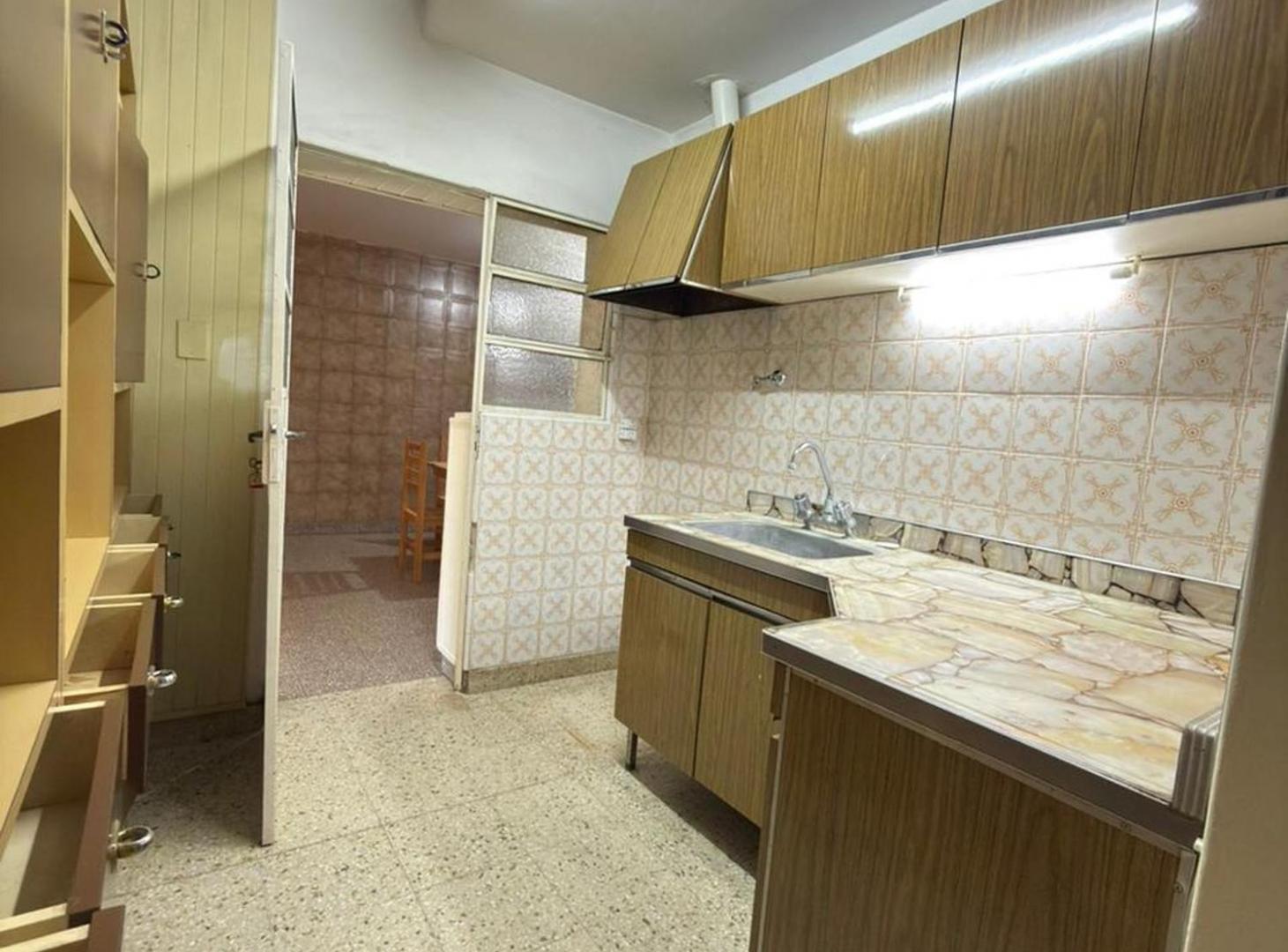 Foto de VENTA CASA A DOS CUADRAS DE LA PLAZA EN PILAR, imagen 5