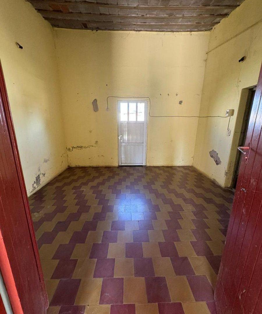 Foto de Venta casa antigüa con gran terreno - Humboldt, imagen 1
