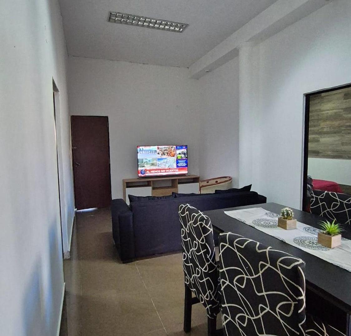 Foto de VENTA PROPIEDAD 3 EN 1 EN PILAR, imagen 4