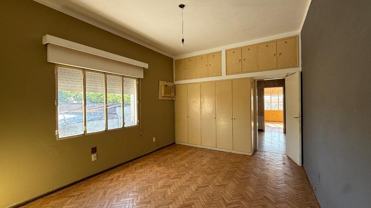 Foto de VENTA CASA 2 DORMITORIOS PLANTA ALTA B° CENTRO, imagen 5