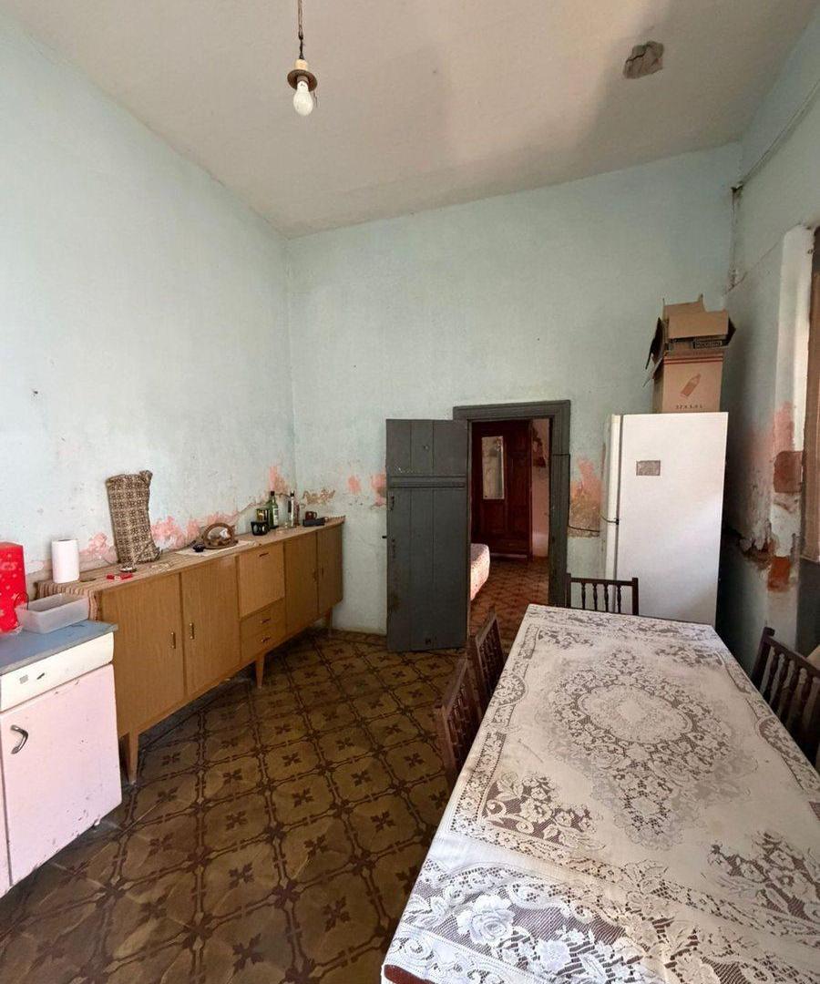 Foto de VENTA CASA CENTRICA A REFACCIONAR, imagen 1