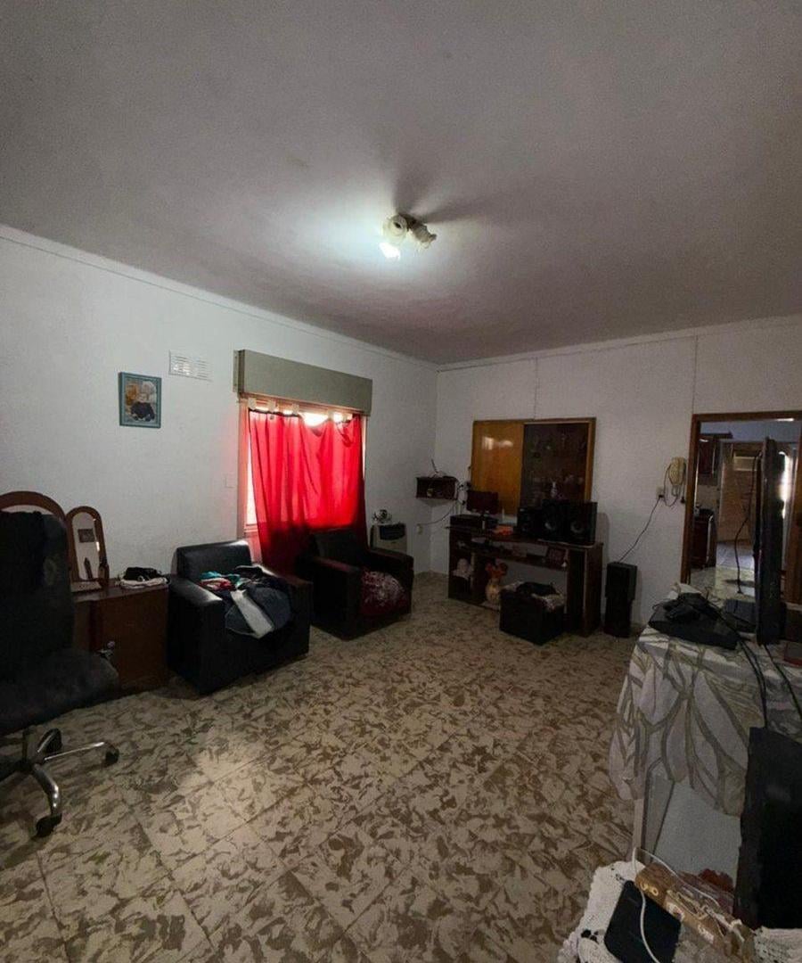 Foto de VENTA CASA 2 DORMITORIOS + LOCAL ZONA NORTE, imagen 5