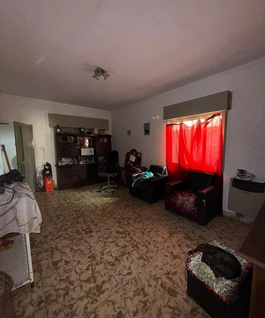 Foto de VENTA CASA 2 DORMITORIOS + LOCAL ZONA NORTE, imagen 4