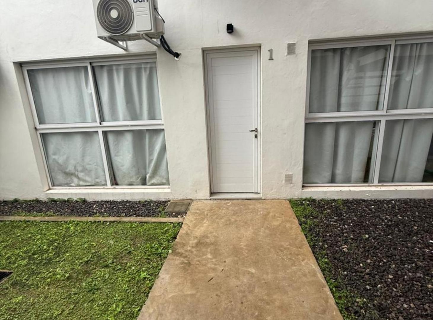 Foto de VENTA DEPARTAMENTO 2 DORMITORIOS EN MACROCENTRO, imagen 2