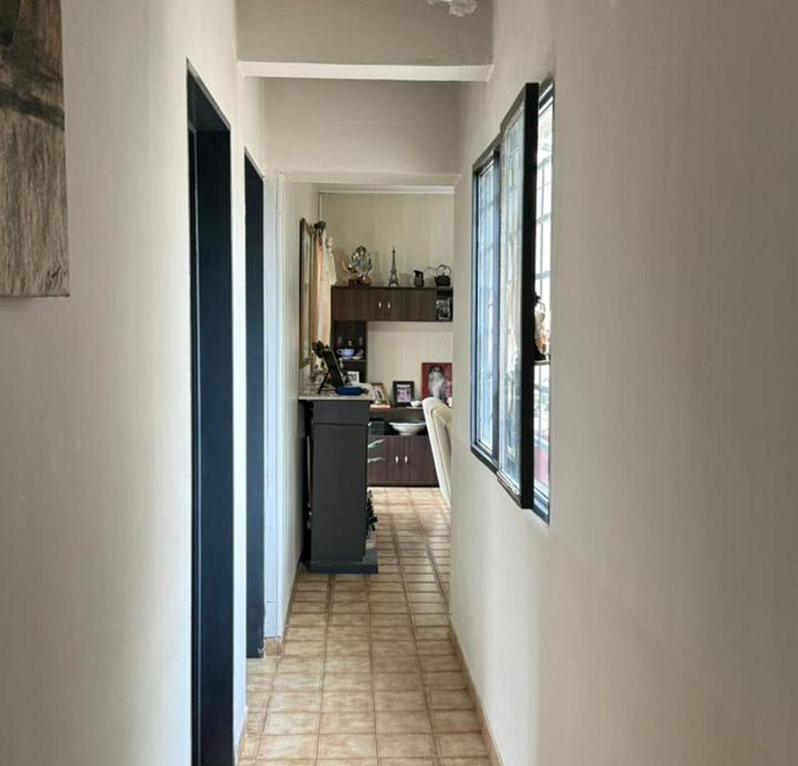 Foto de VENTA CASA familiar - 3 dormitorios, Esperanza., imagen 3