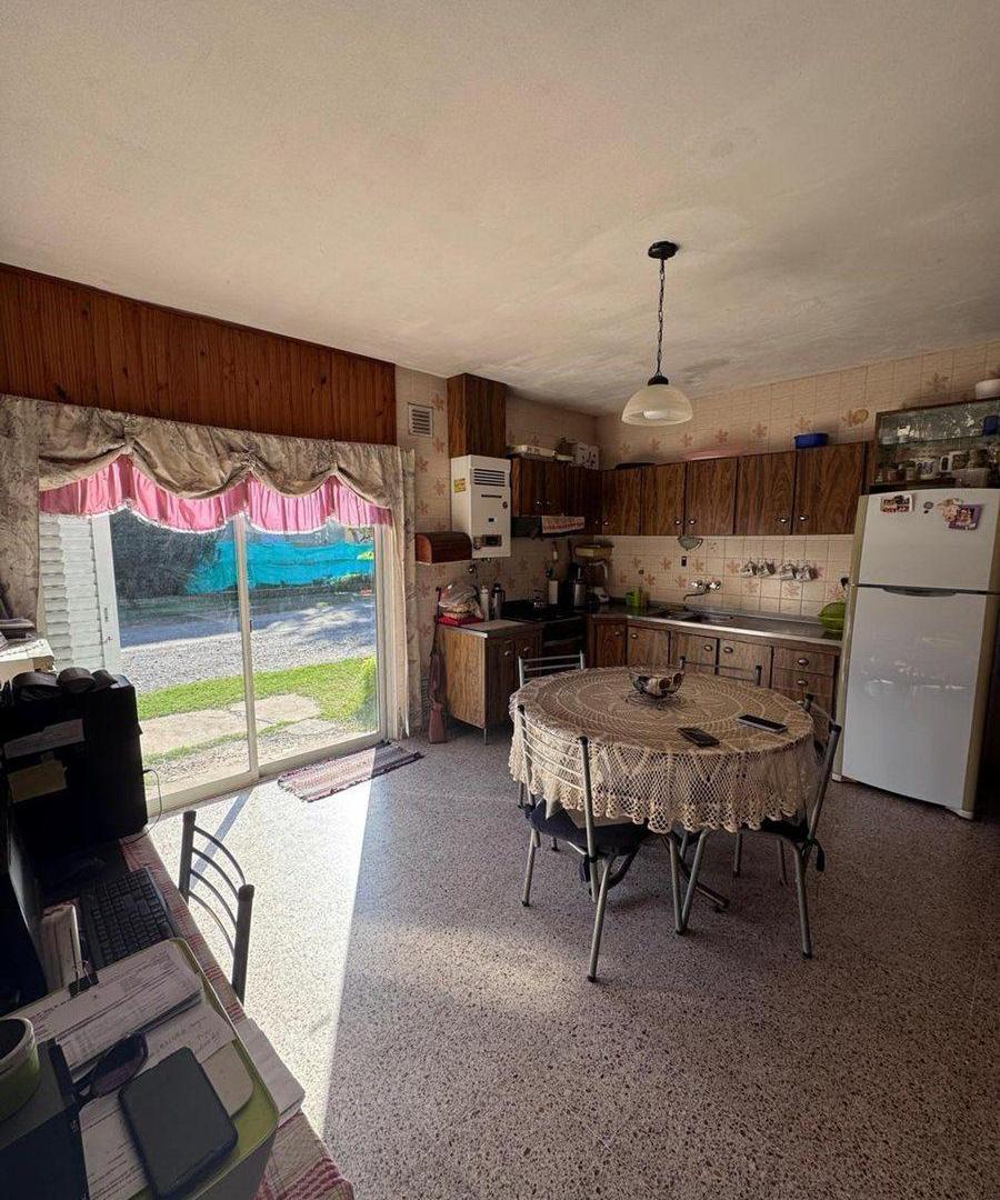Foto de VENTA CASA CON GALPONES - ZONA CENTRO HUMBOLDT, imagen 3