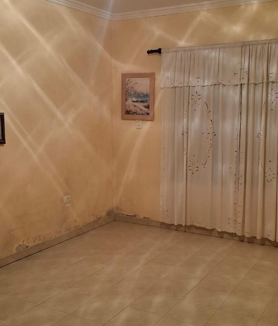 Foto de VENTA CASA 2 DORMITORIOS EN SAN JERÓNIMO NORTE, imagen 4