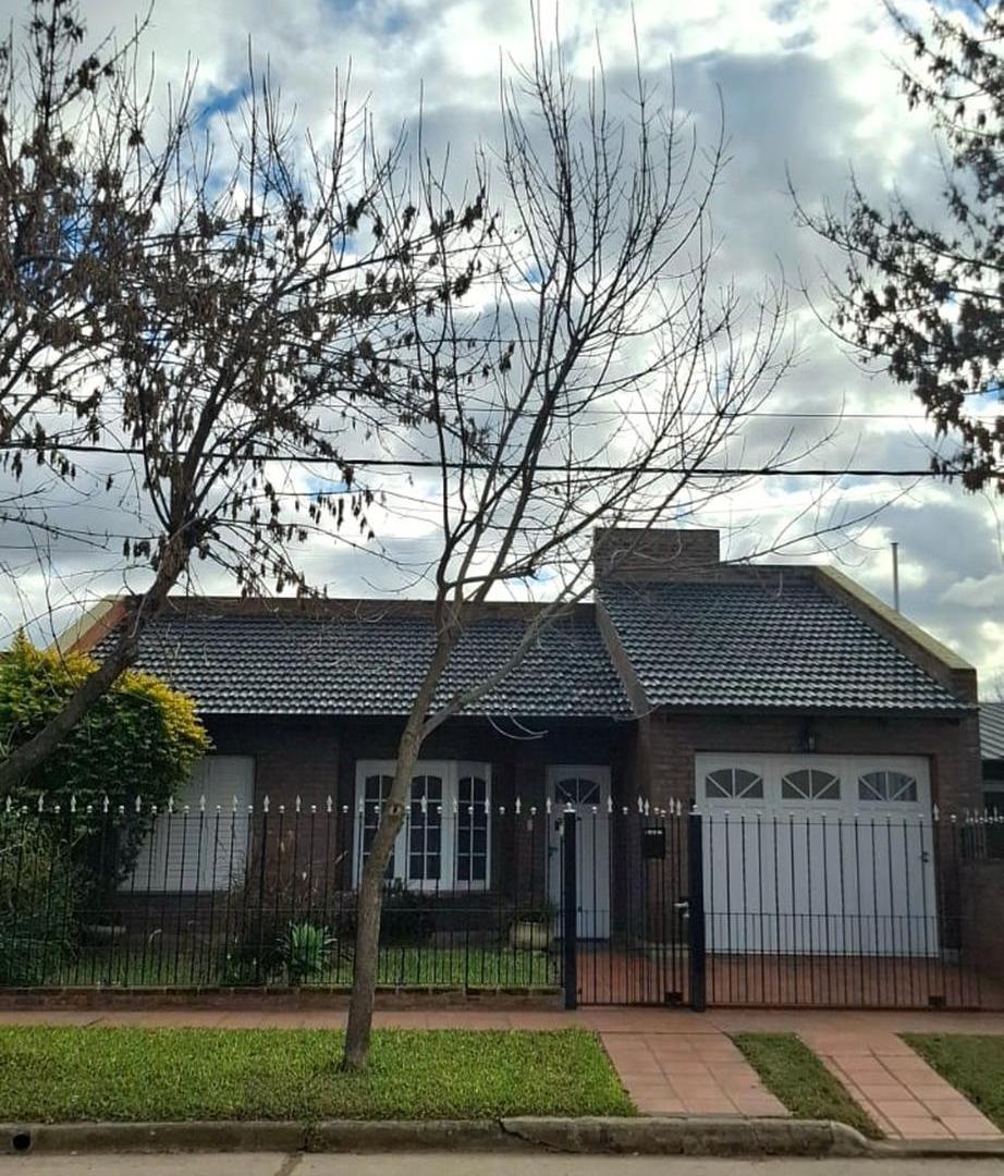 Foto de VENTA CASA 2 DORMITORIOS EN SAN JERÓNIMO NORTE, imagen 2