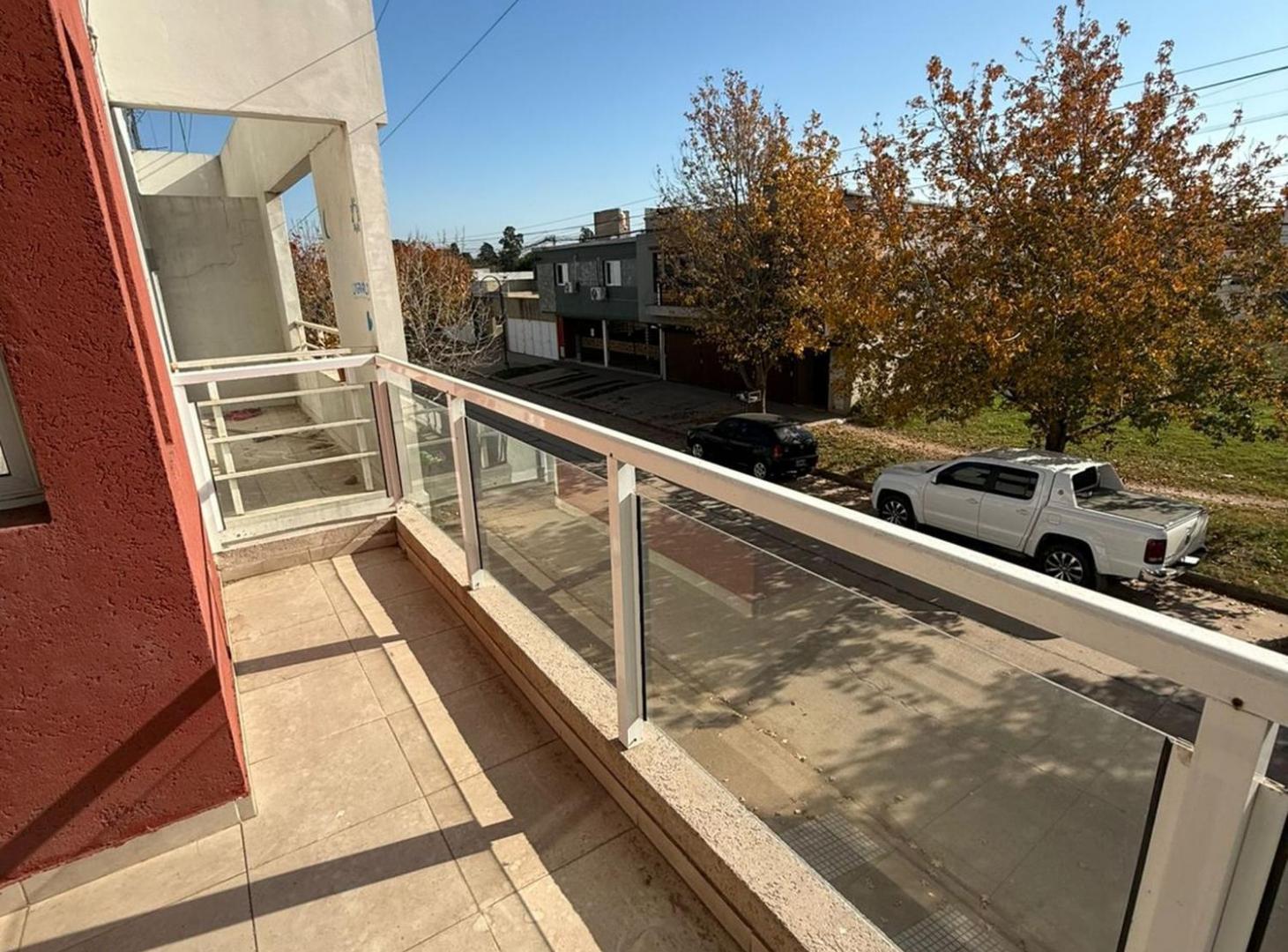 Foto de VENTA DEPARTAMENTO 1 DORMITORIO ZONA FACULTAD, imagen 2