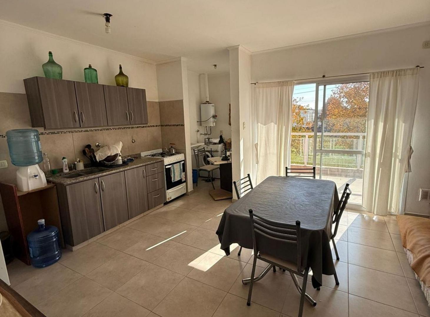 Foto de VENTA DEPARTAMENTO 1 DORMITORIO ZONA FACULTAD, imagen 1
