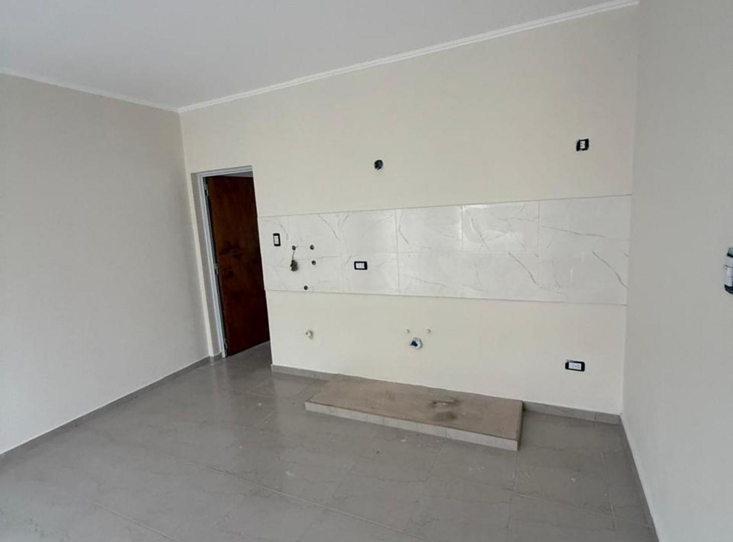 Foto de VENTA DEPARTAMENTO 1 DORMITORIO ZONA CENTRO, imagen 2