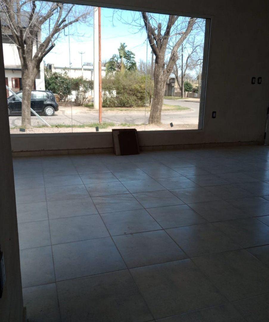 Foto de VENTA LOCAL comercial - Esperanza, Santa Fe.-, imagen 2
