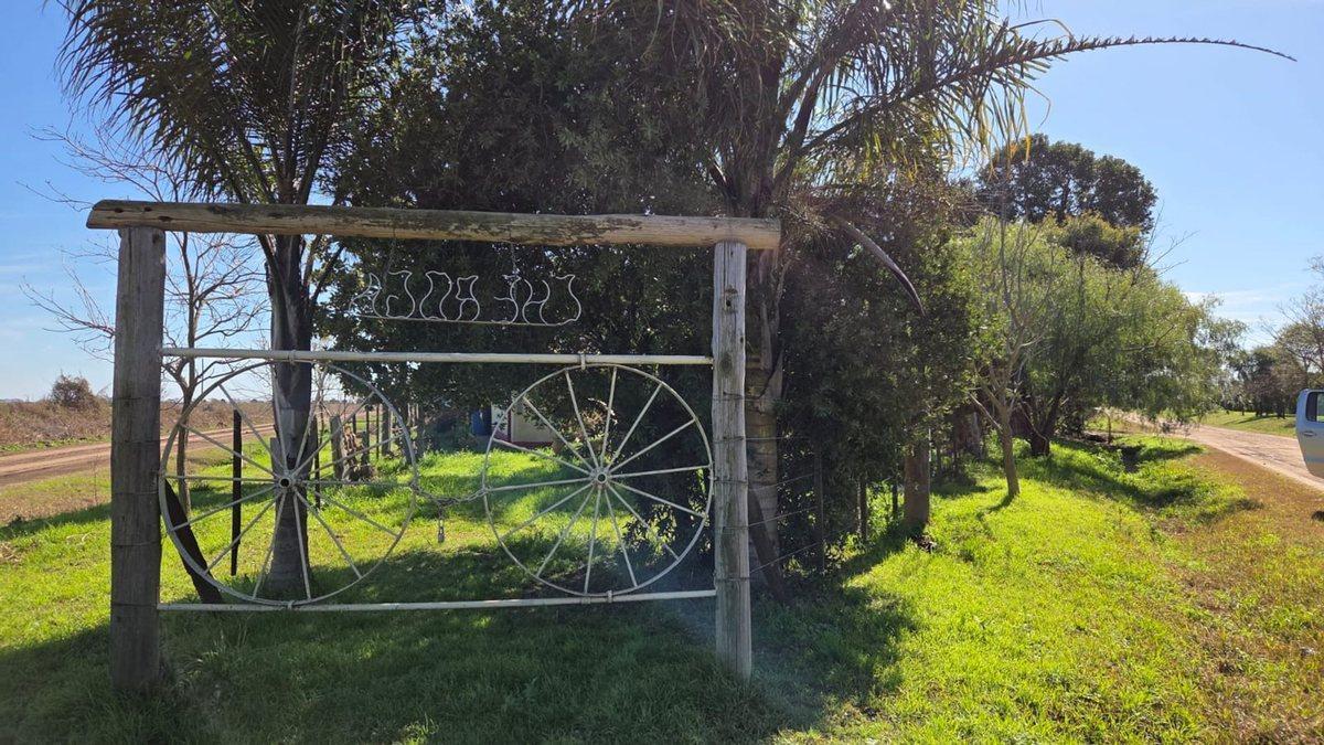 Foto de CASA DE CAMPO FRENTE A CANCHA DE POLO - 7 ESQUINAS, imagen 1