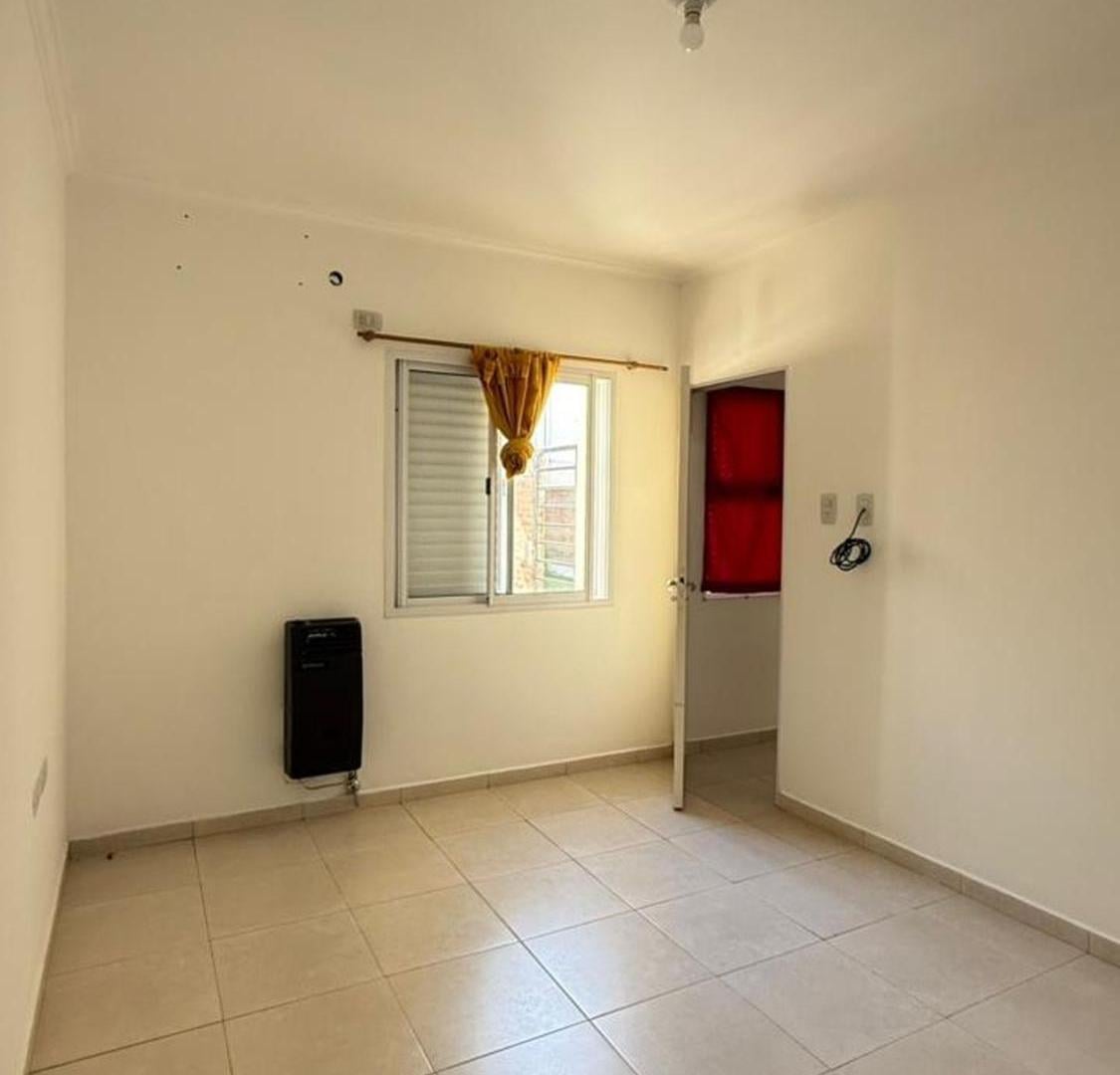 Foto de Venta Departamento Zona Facultad, imagen 3