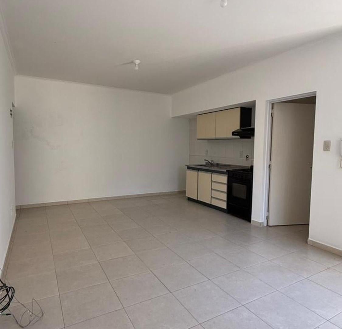 Foto de Venta Departamento Zona Facultad, imagen 5