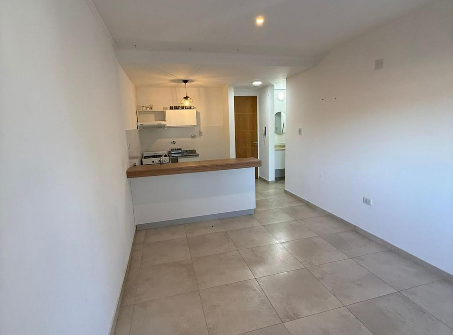 Foto de VENTA DEPARTAMENTO 1 DORMITORIO ZONA CENTRO, imagen 5