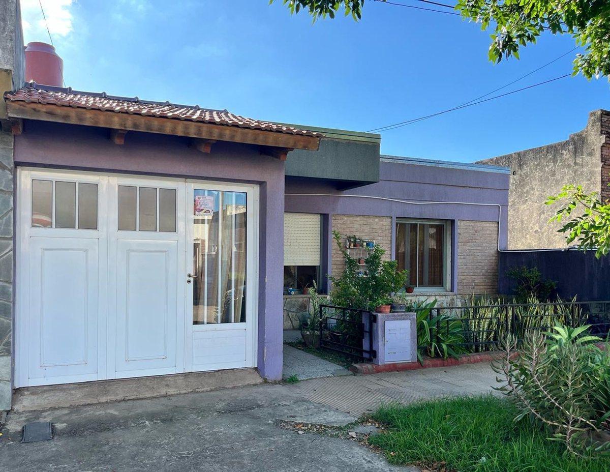 Foto de VENTA CASA SAN JERONIMO NORTE, imagen 1