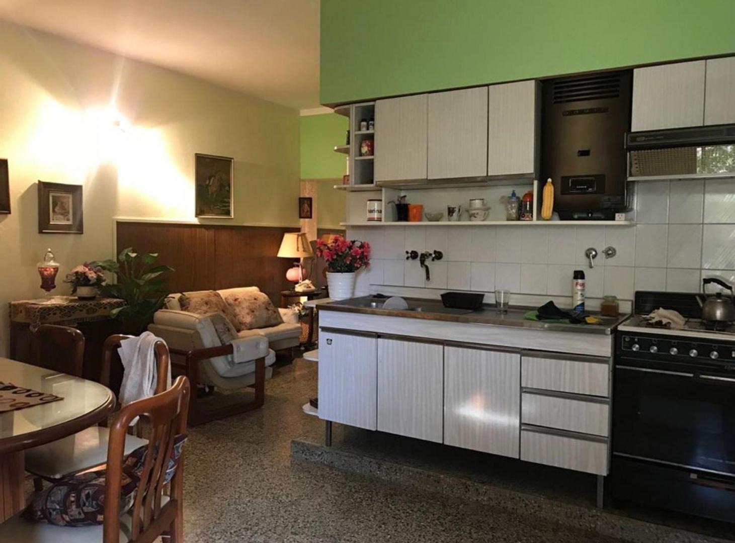 Foto de Venta casa dos dormitorios con cochera, imagen 1