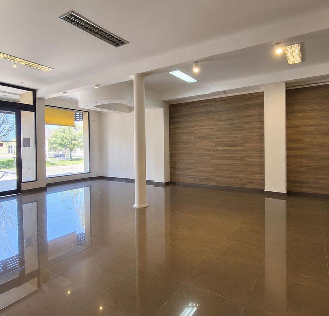 Foto de VENTA PROPIEDAD 3 EN 1 EN PILAR, imagen 5