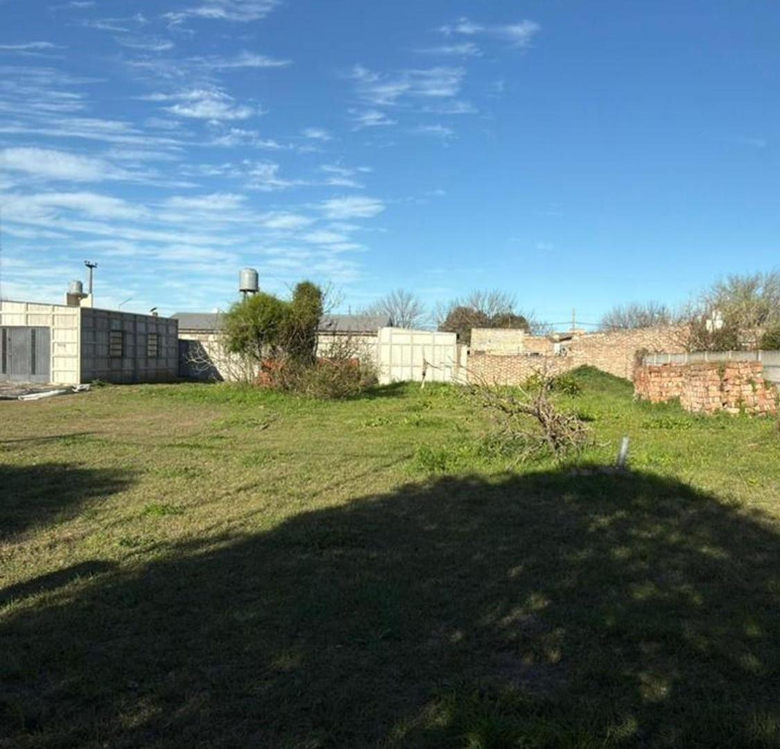Foto de VENTA DE LOTE AMPLIO EN PILAR, imagen 3