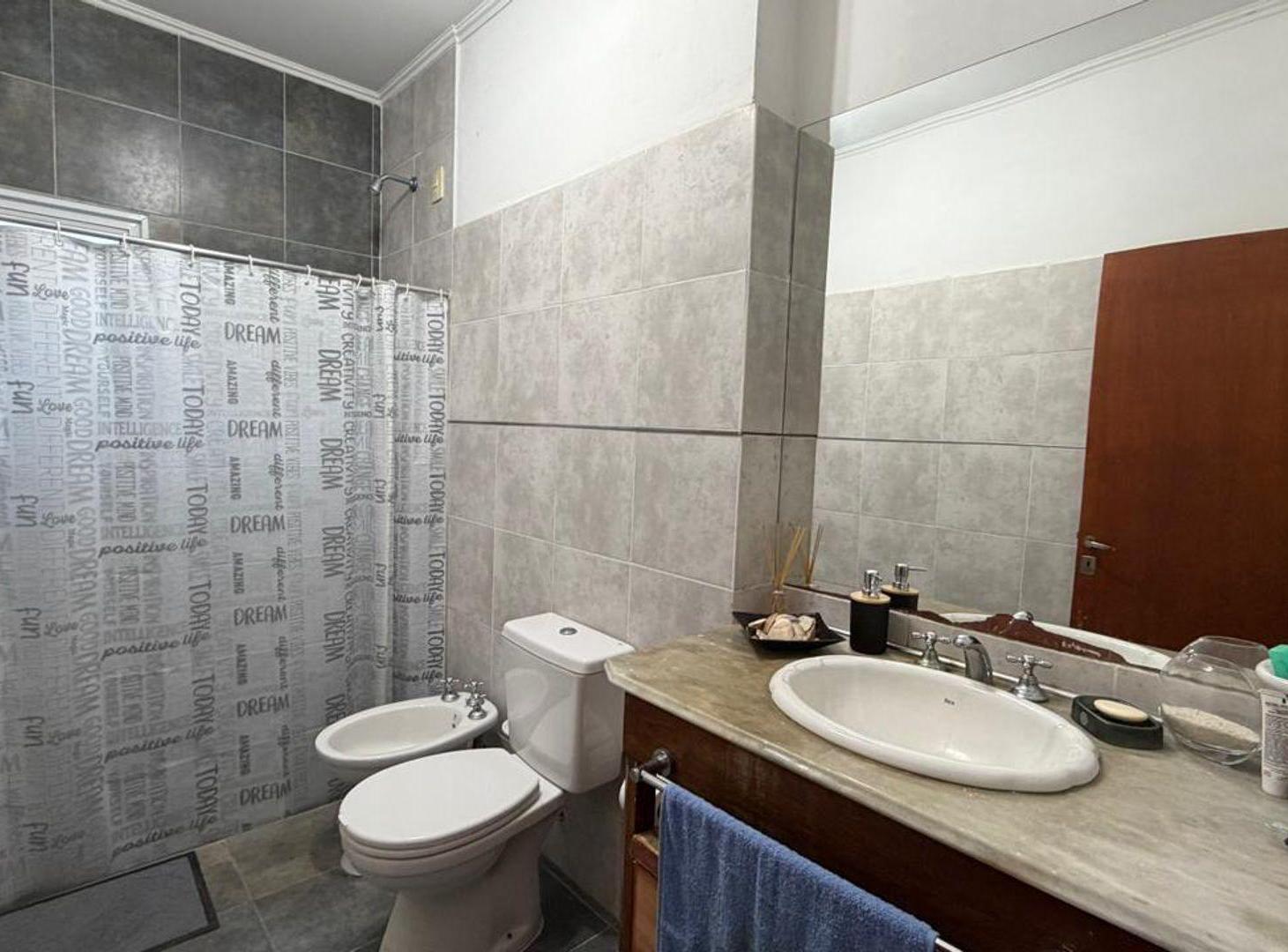 Foto de VENTA CASA 2 DORMITORIOS EN BARRIO ANAHí ESPERANZA, imagen 2