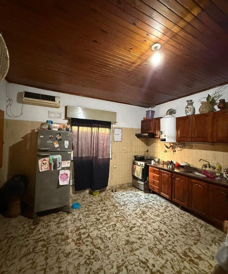 Foto de VENTA CASA 2 DORMITORIOS + LOCAL ZONA NORTE, imagen 5