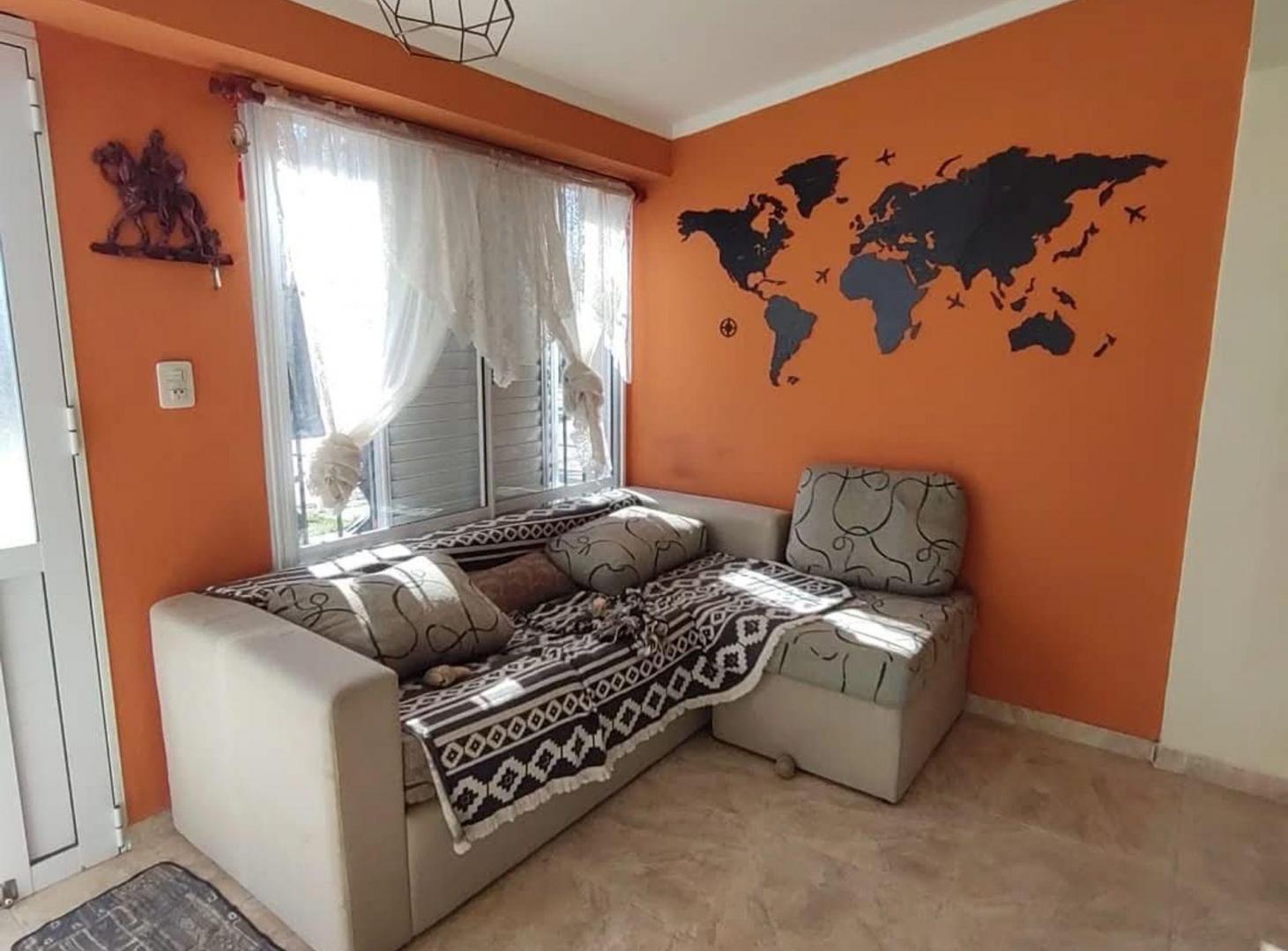 Foto de VENTA CASA 3 dormitorios - Barrio Alborada, imagen 1