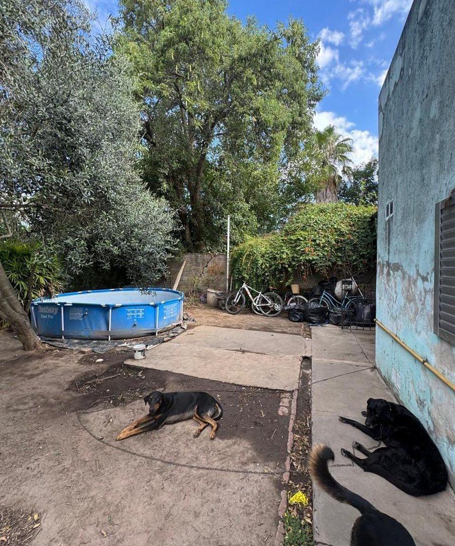 Foto de casa a refaccionar antigua a la venta, imagen 4