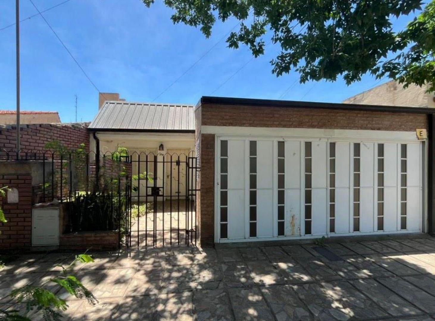 VENTA CASA CENTRICA DOS DORMITORIOS