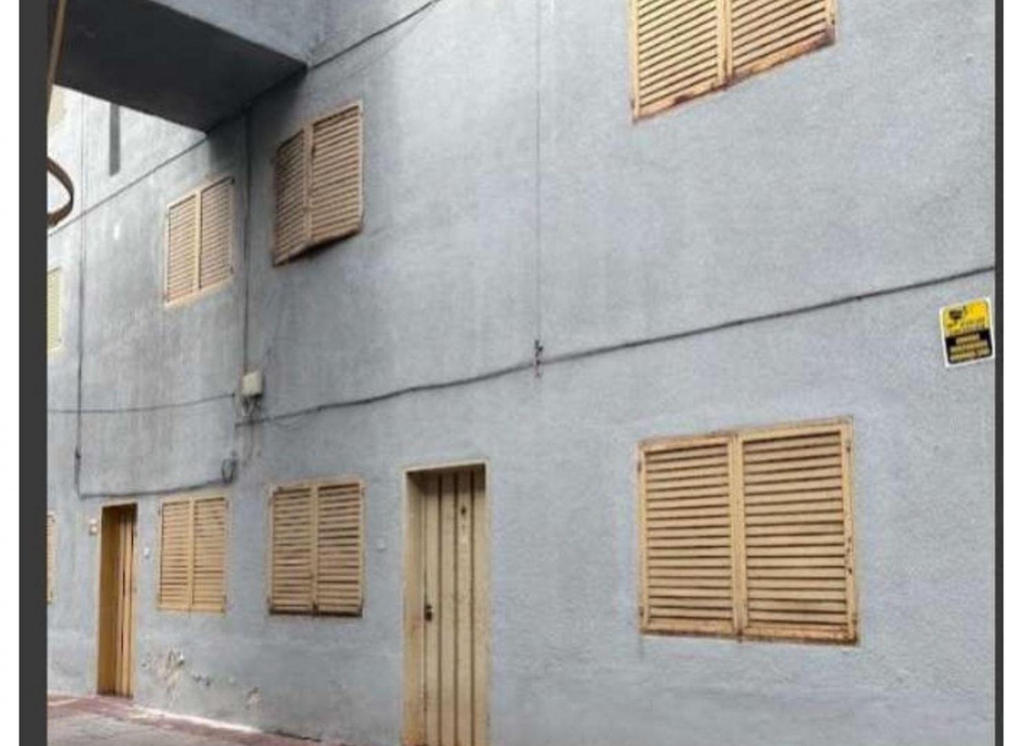 Foto de Venta dep de 4 dormitorios y 2 baños a Refaccionar, imagen 3