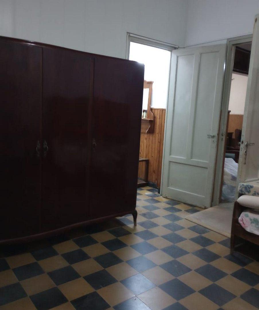 Foto de VENTA CASA céntrica sin cochera.-, imagen 2