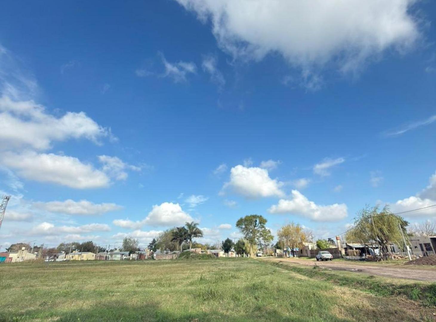 Foto de VENTA TERRENO AL NORTE EN PILAR, imagen 5