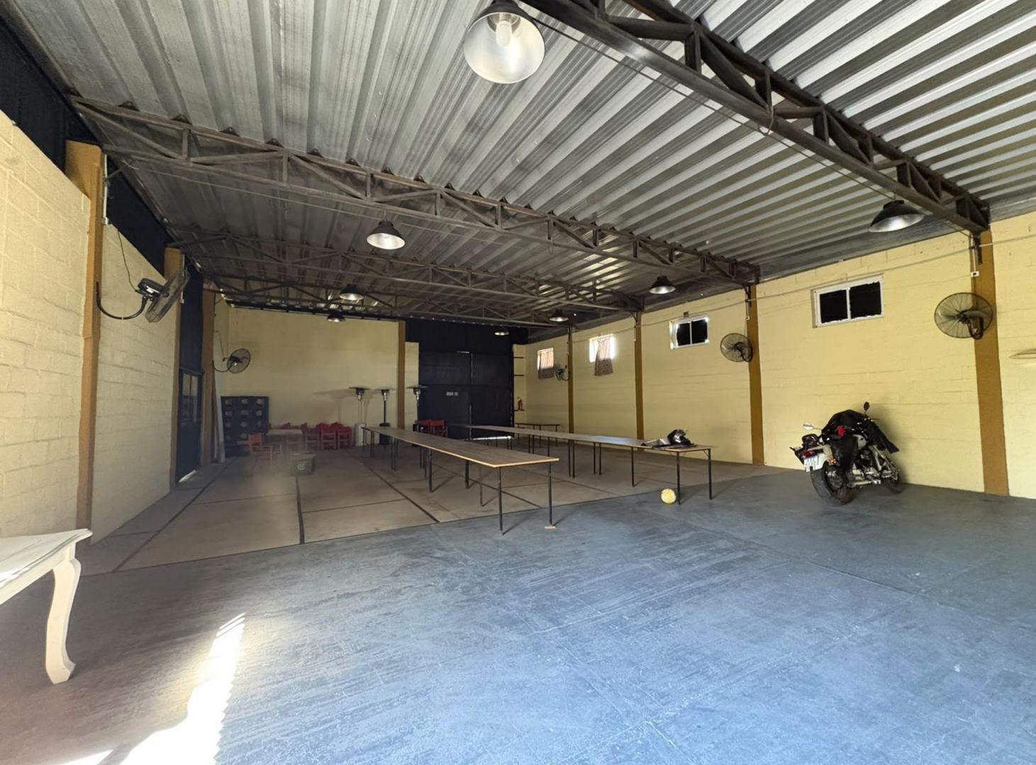 Foto de VENTA DE GALPON CON OFICINA O CASA, imagen 4