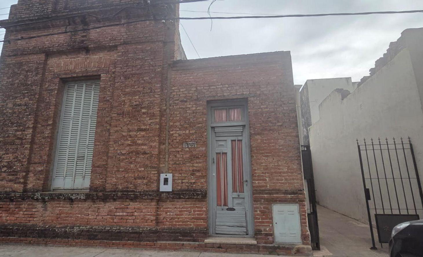 Foto de CASA ANTIGUA CÉNTRICA A RECICLAR APTA CRÉDITO, imagen 3