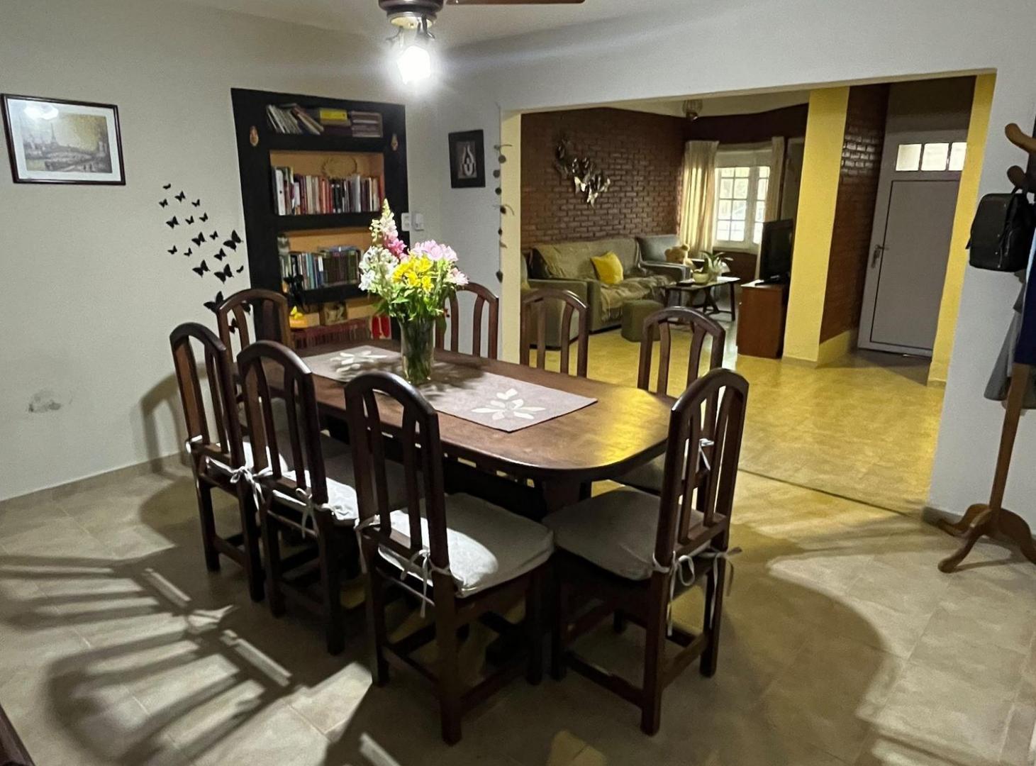 Foto de VENTA CASA CON QUINCHO ZONA PARQUE ESPERANZA, imagen 5