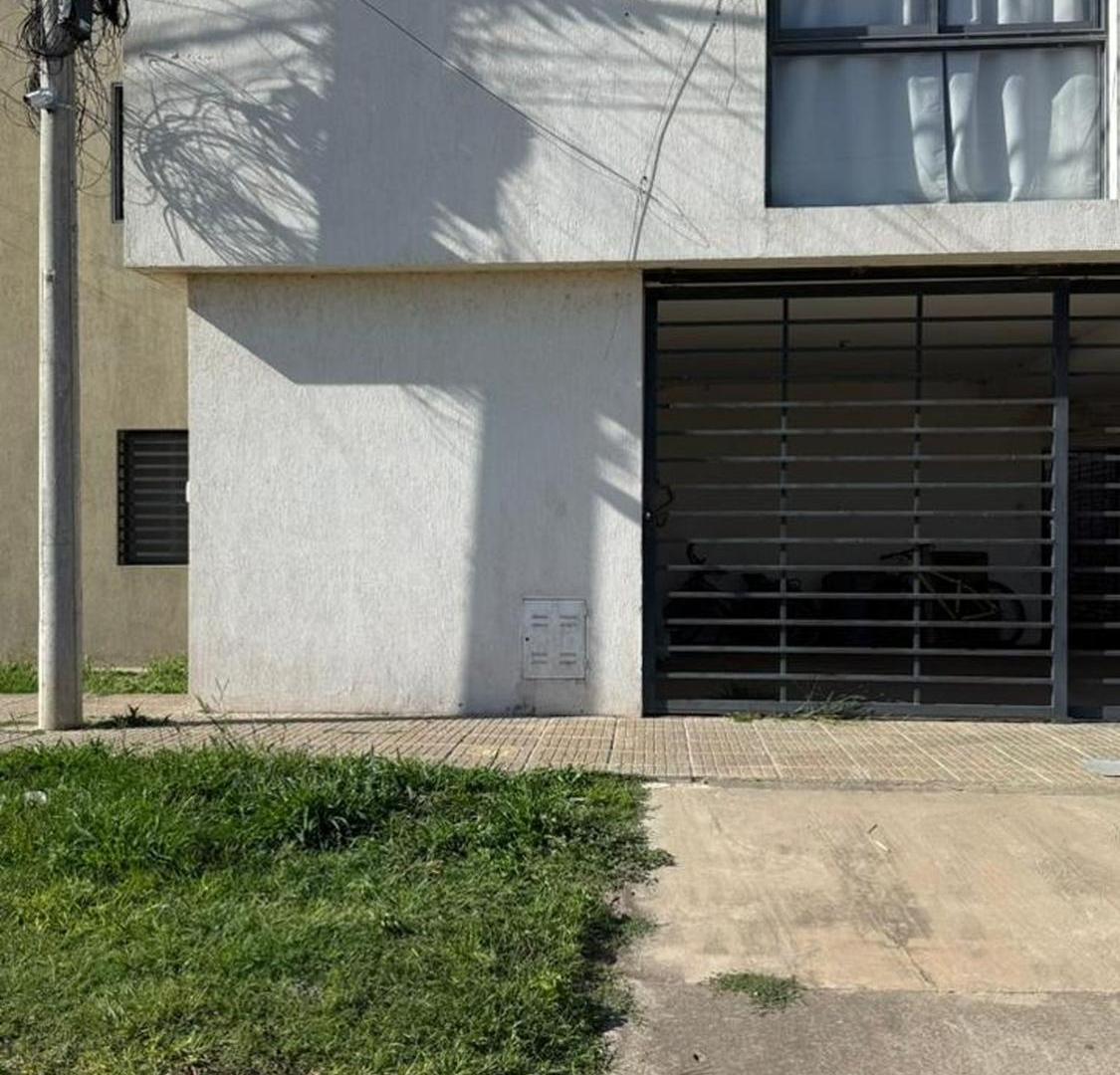 Foto de SE VENDE COCHERA - Zona Facultad, imagen 2